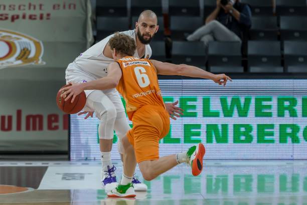 才少年到历 才少年到历