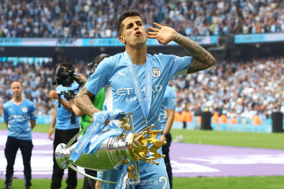 都值得关注 都值得关注