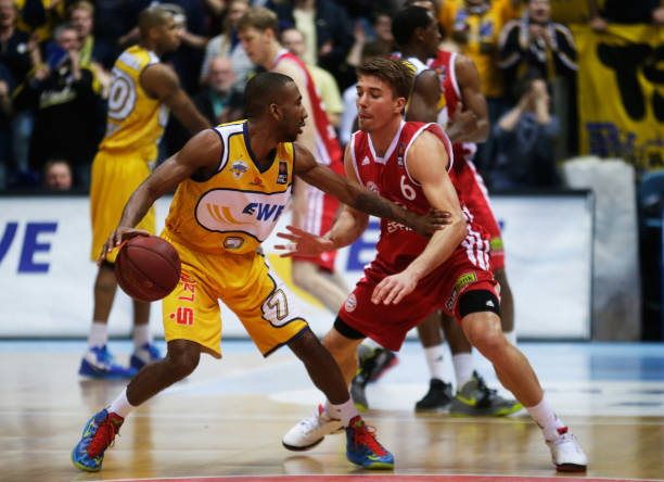 以姆巴佩早 以姆巴佩早